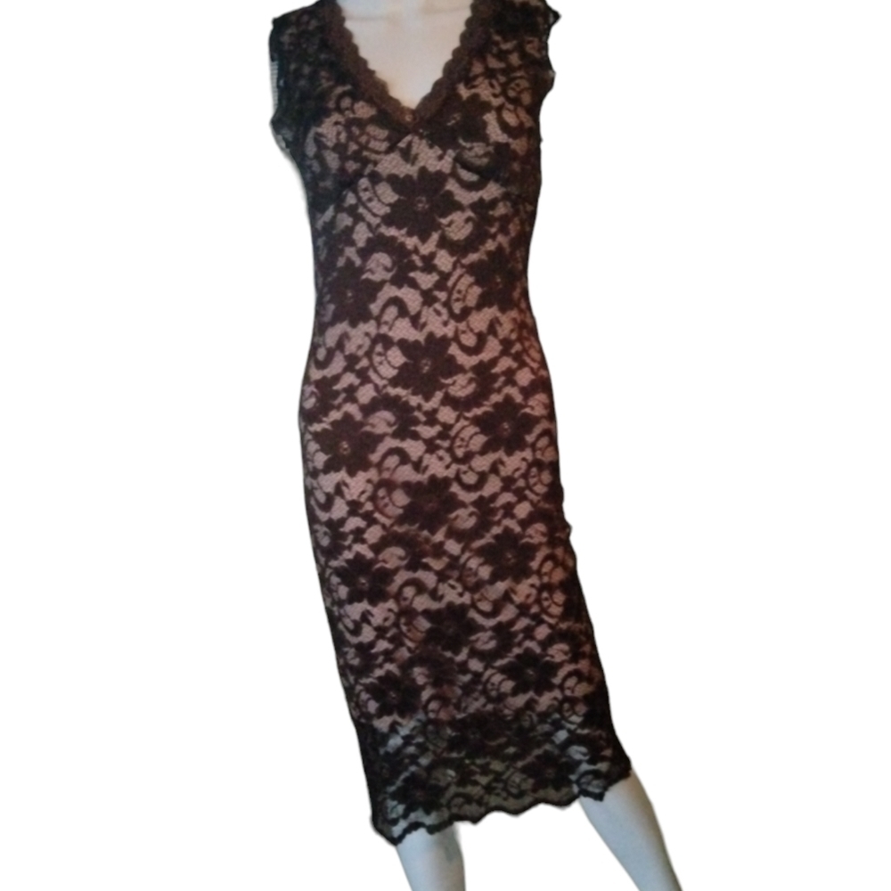 Miss Me lace dress M pink lining v neck Burgundy Maroon dress